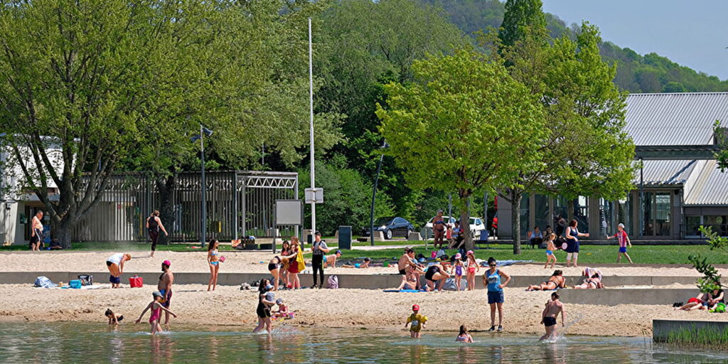 9e19866cc5f2fbcf8eacd49bf42e364b plage lac vesoul vaivre 1600x0